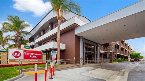 best western plus suites anaheim.